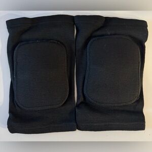 Black Knee Pads Size Large - NIB